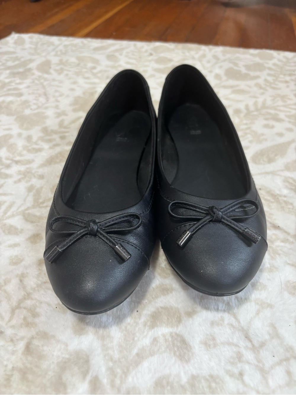 Women's Geox Black Bow-Accent Ballet Flats
